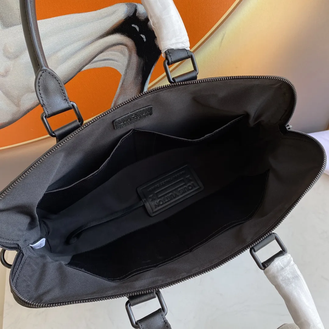 Aerogram Briefcase Black view 7