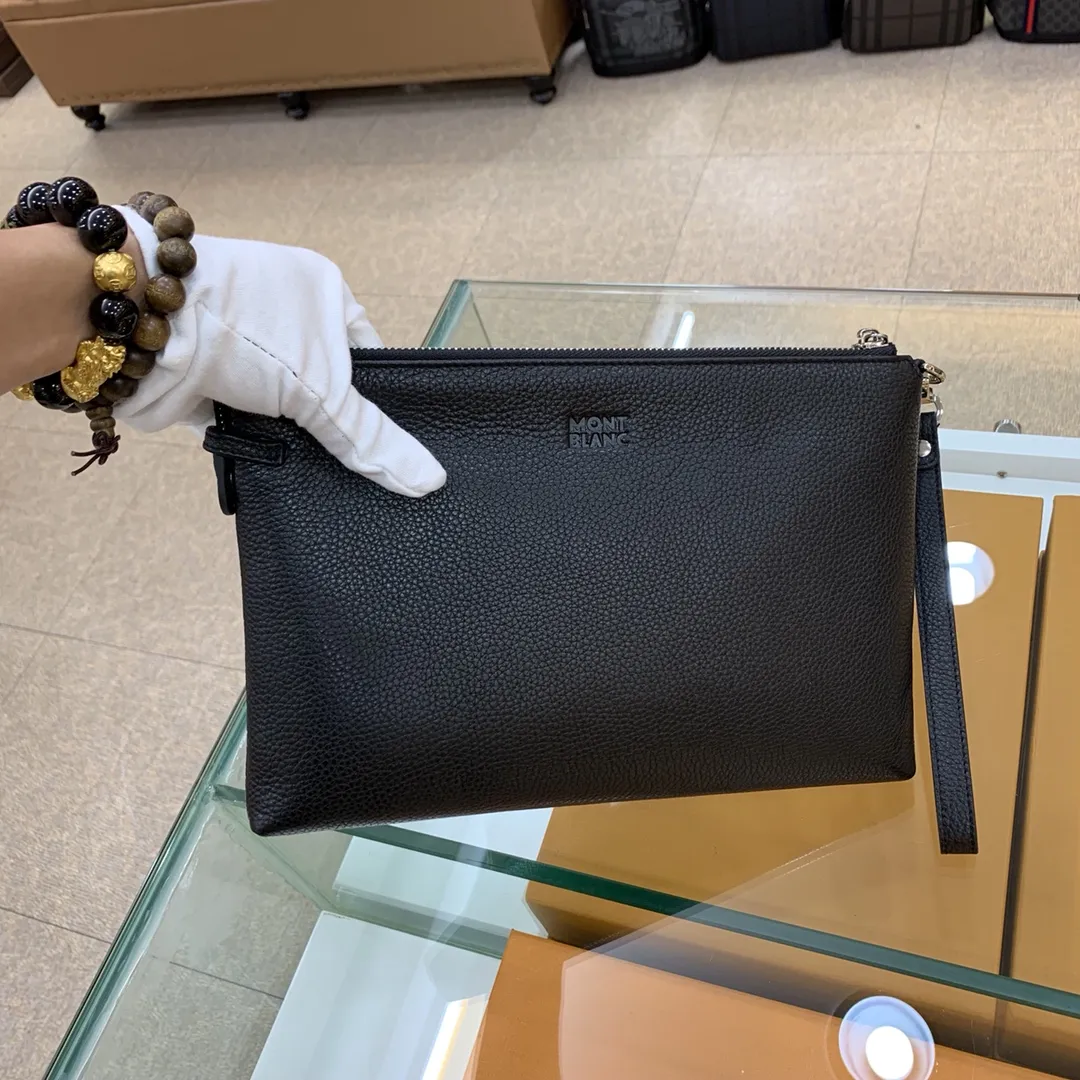 1052 Leather Card Case view 2