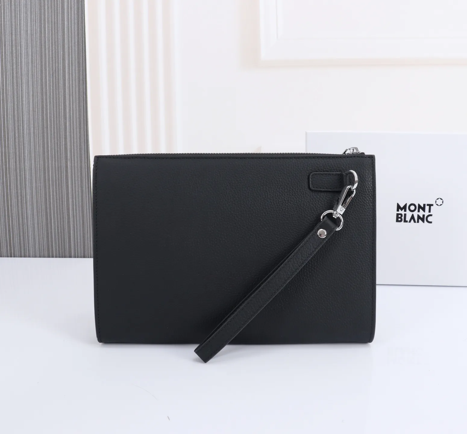 1109 Leather Card Slot Bag view 5