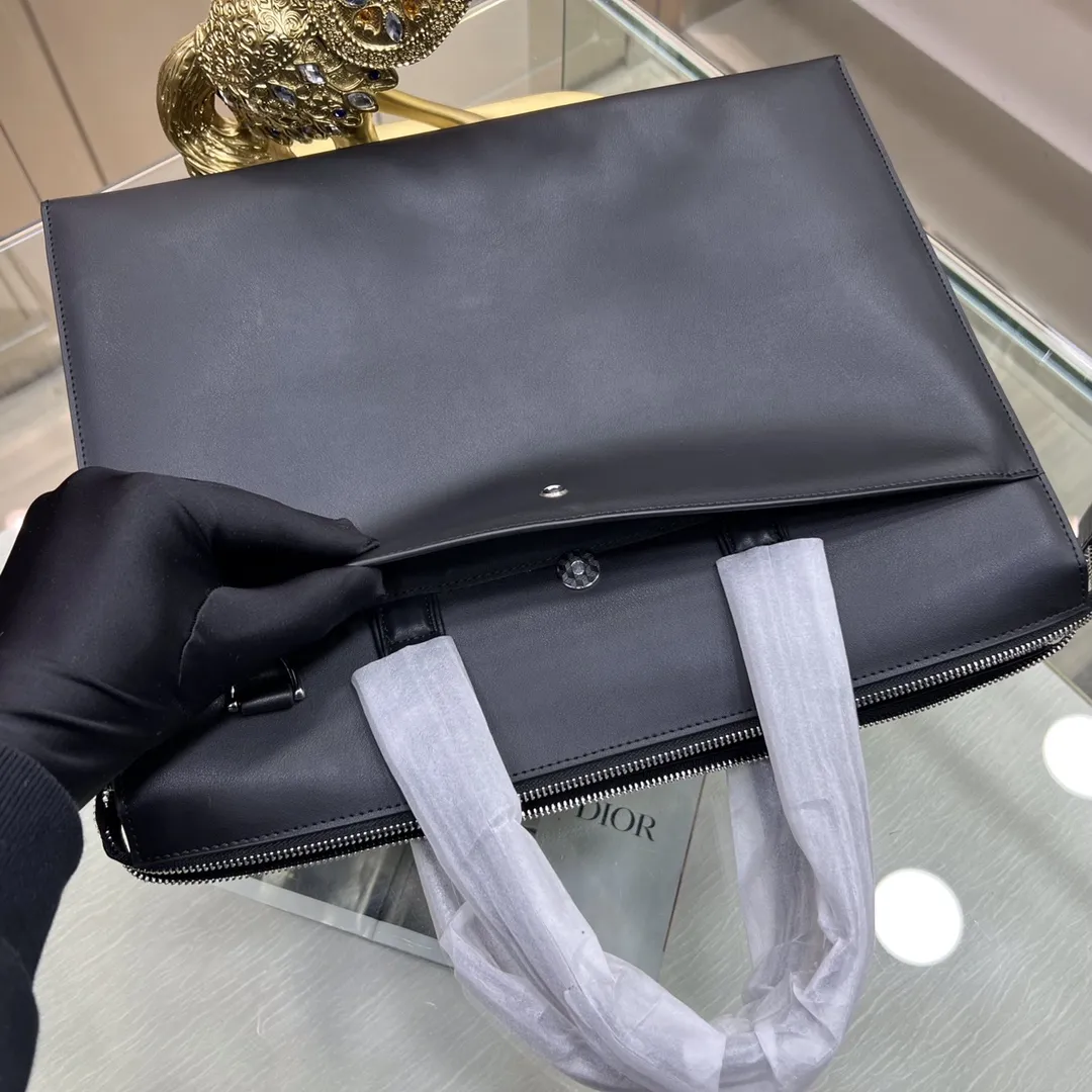 1161 Briefcase Structured Leather view 8
