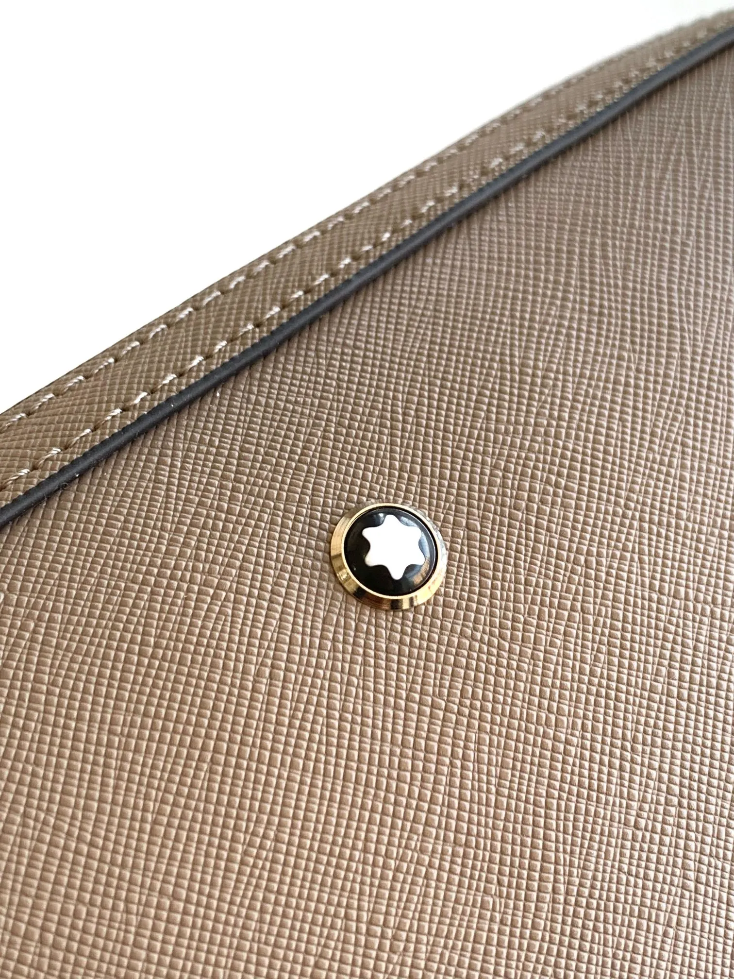 130308 Convertible Pouch Khaki view 5