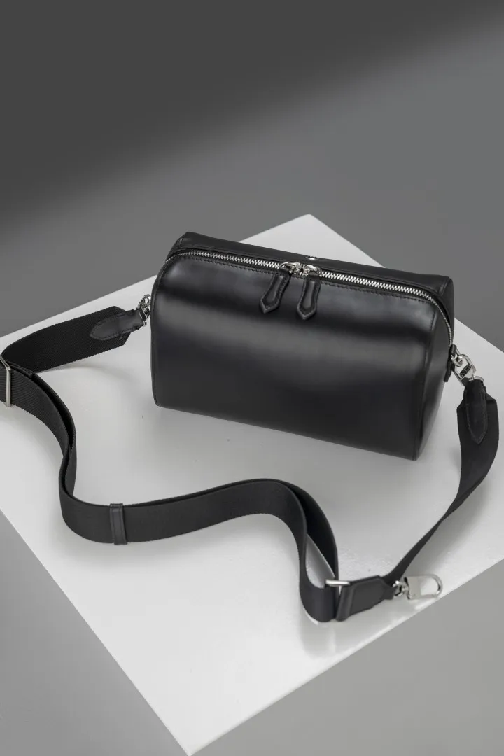 142 Mailbox Bag Black view 3
