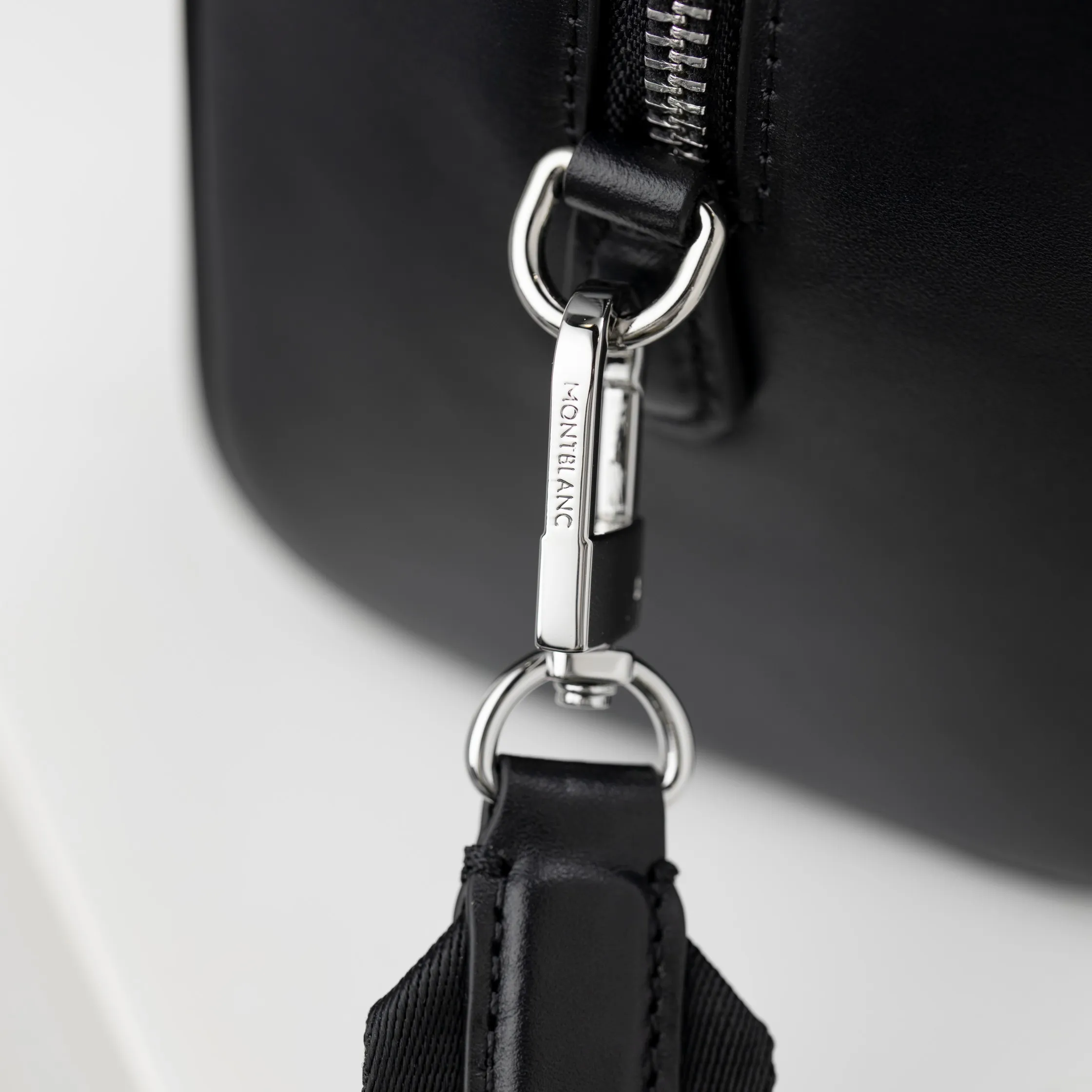 142 Mailbox Bag Black view 7