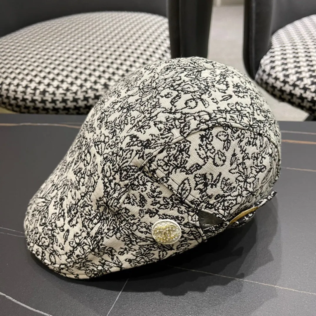 Caps & Hats Baker Boy Cap In White Mix Black Fabric 431518 - Certified Pre-Owned Luxury