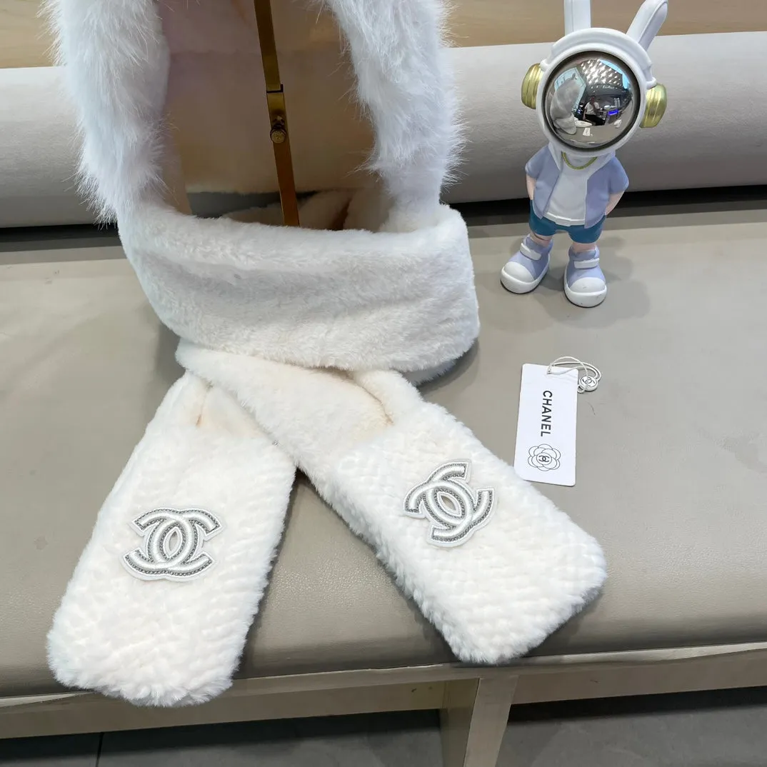 Balaclava Hat In White Fleece 422223 view 2