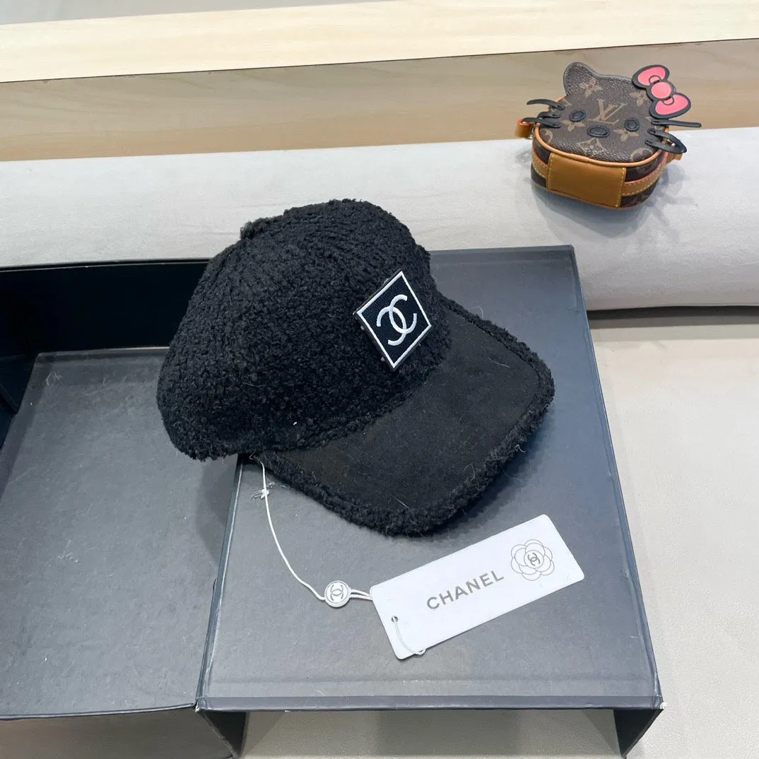 Baseball Cap In Black Shearling 422433 view 2