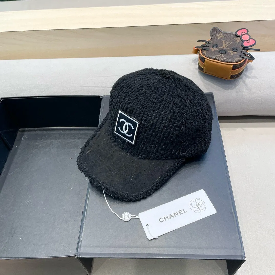 Baseball Cap In Black Shearling 422433 view 3