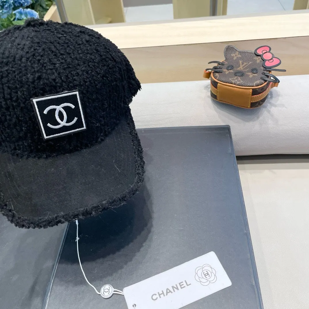 Baseball Cap In Black Shearling 422433 view 4