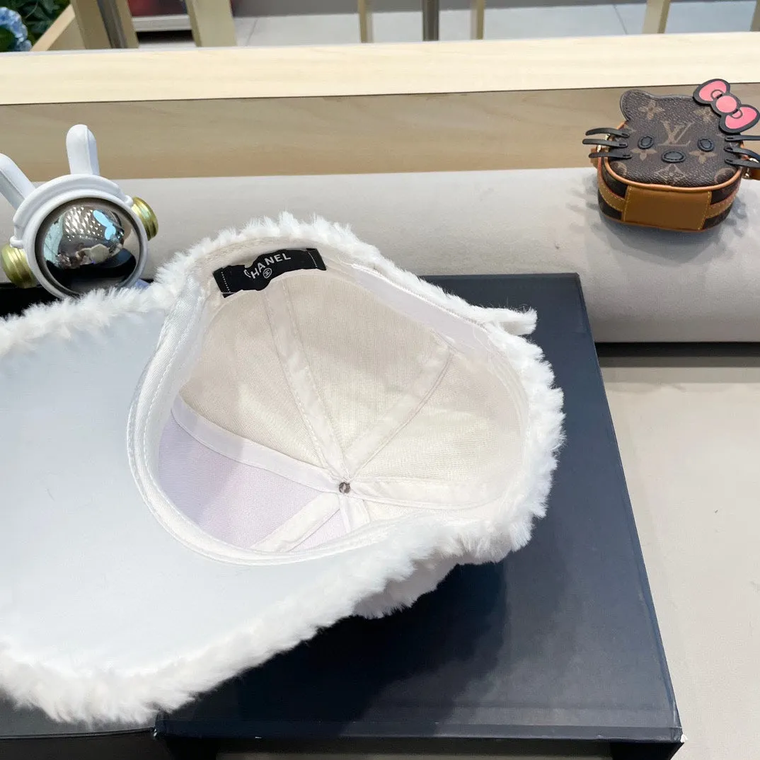 Baseball Cap In White Fleece 431372 view 6