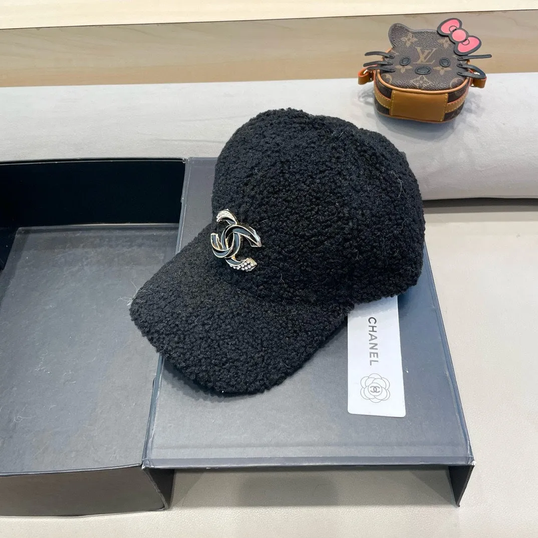 Baseball Hat In Black Lamb Fur 424253 view 3