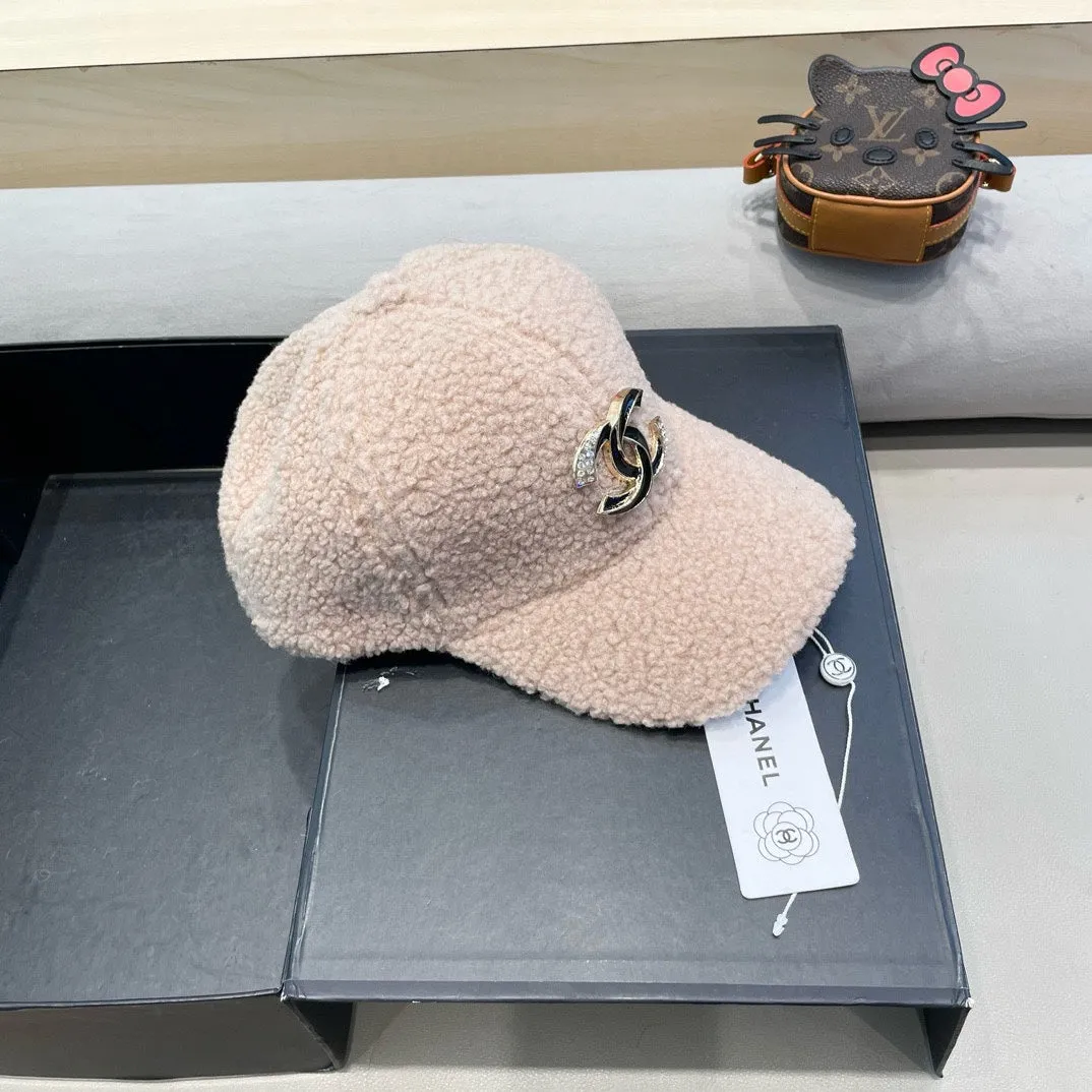 Baseball Hat In Light Pink Lamb Fur 424252 view 4