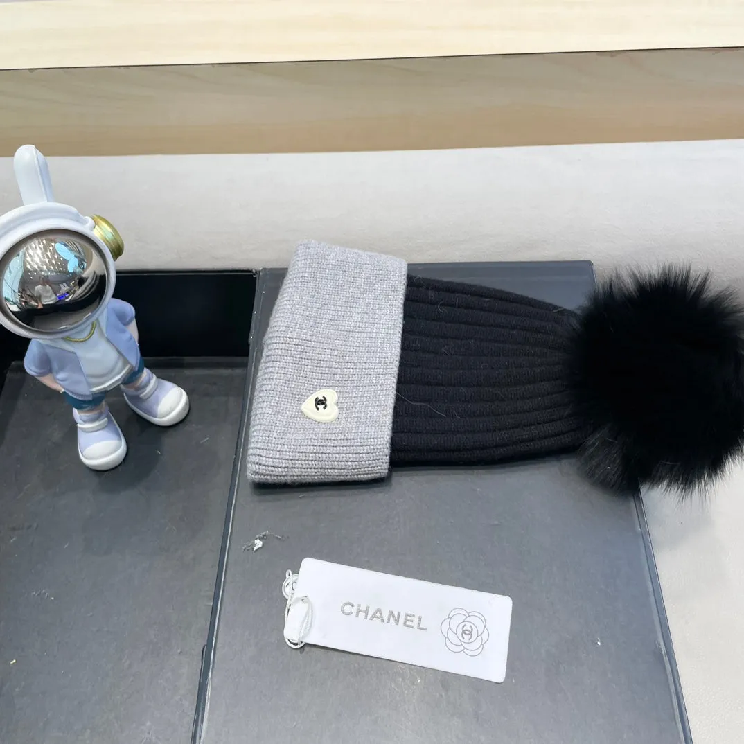 Beanie Hat In Black Mix Light Gray Wool 421050 view 2