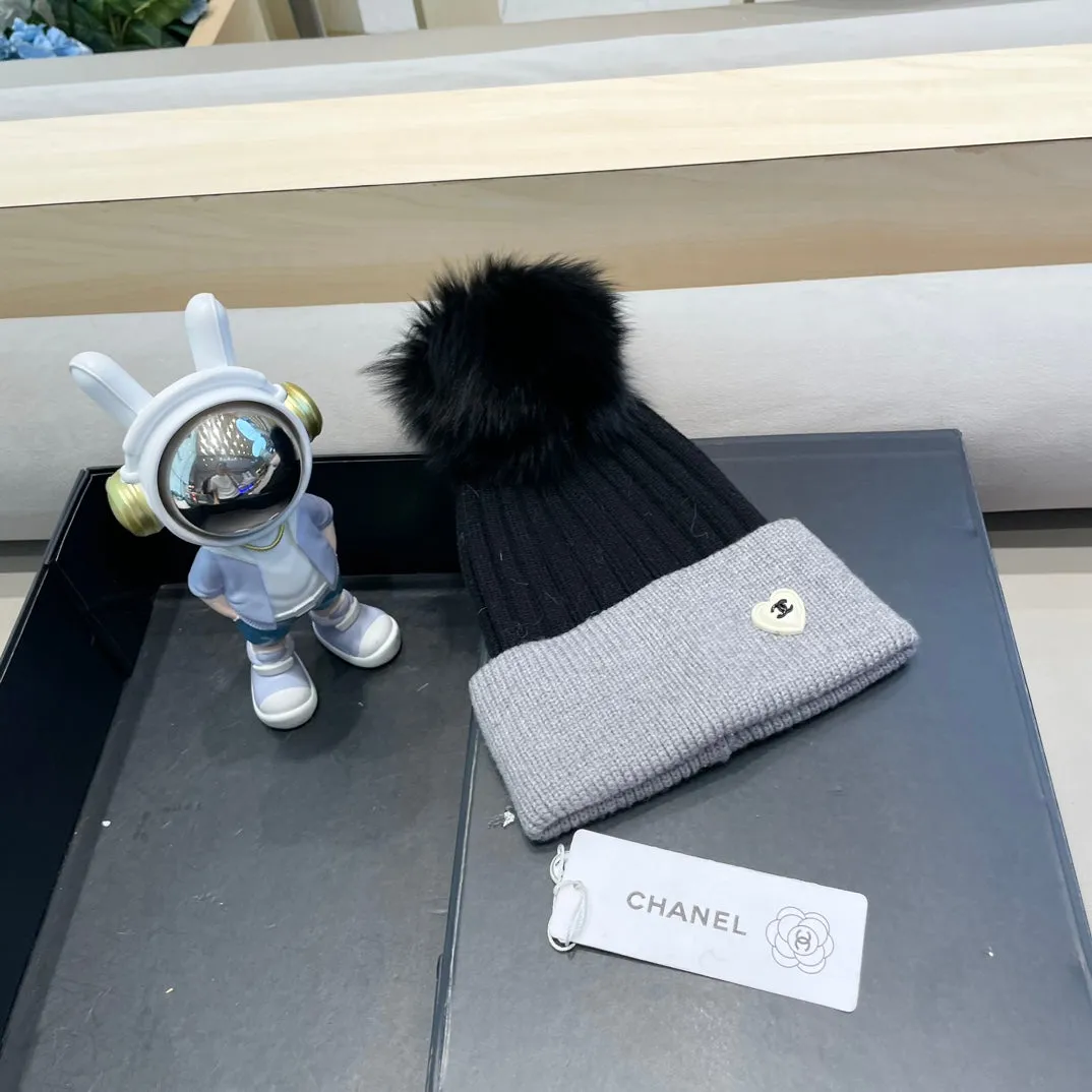 Beanie Hat In Black Mix Light Gray Wool 421050 view 3