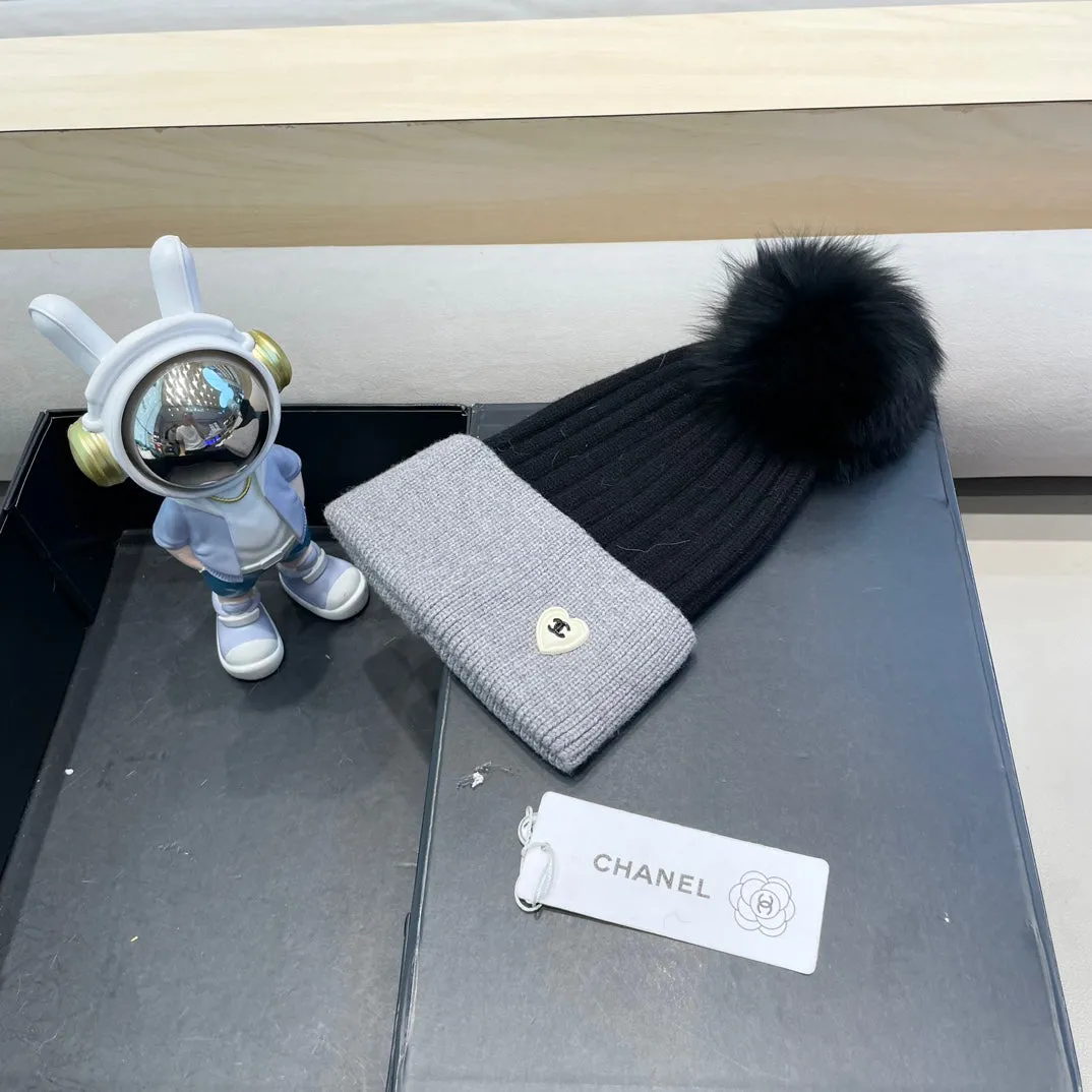 Beanie Hat In Black Mix Light Gray Wool 421050 view 4