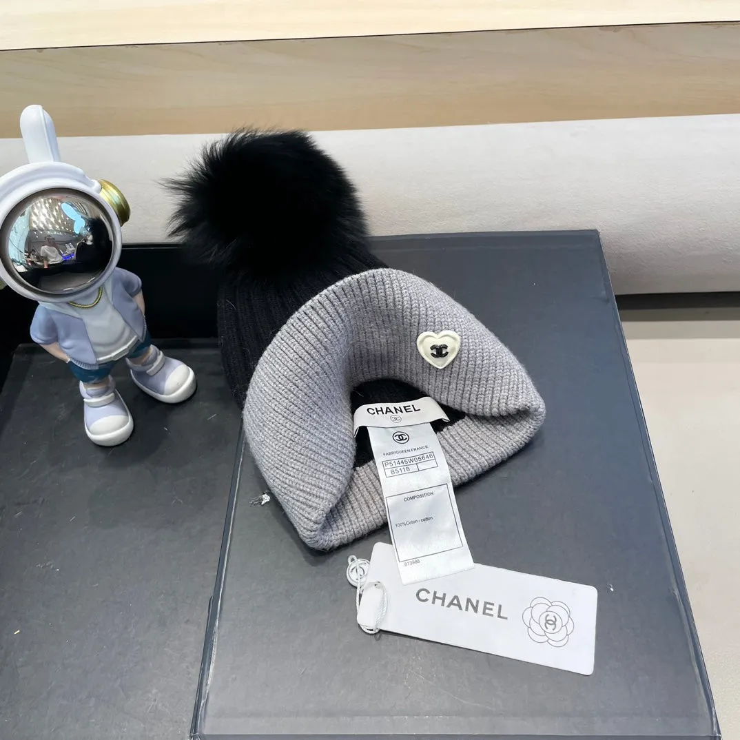 Beanie Hat In Black Mix Light Gray Wool 421050 view 6