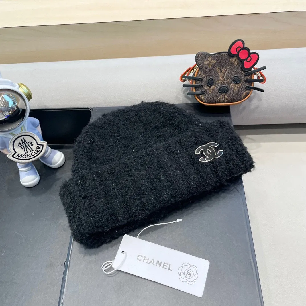 Beanie Hat In Black Wool 413326 view 3