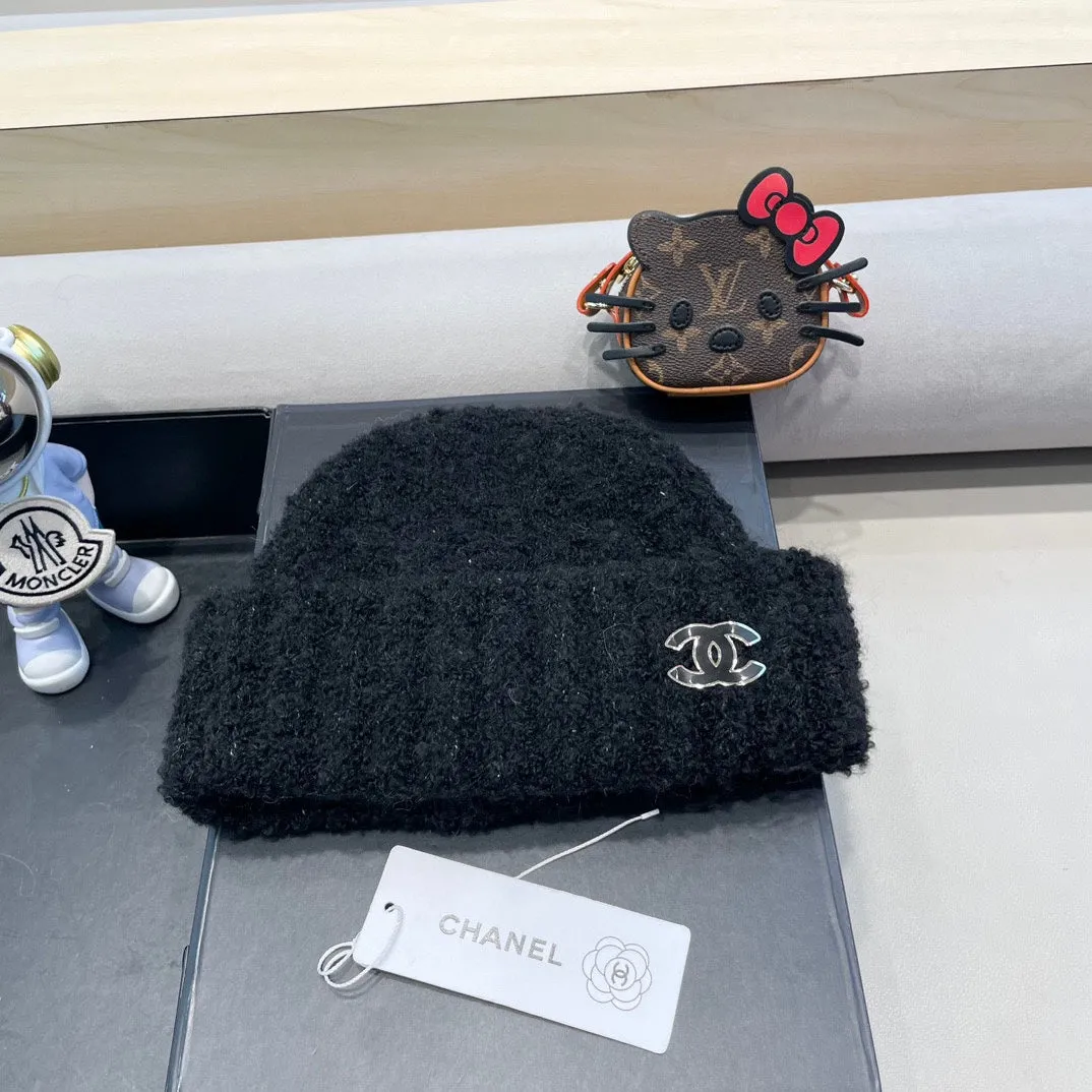 Beanie Hat In Black Wool 413326 view 8