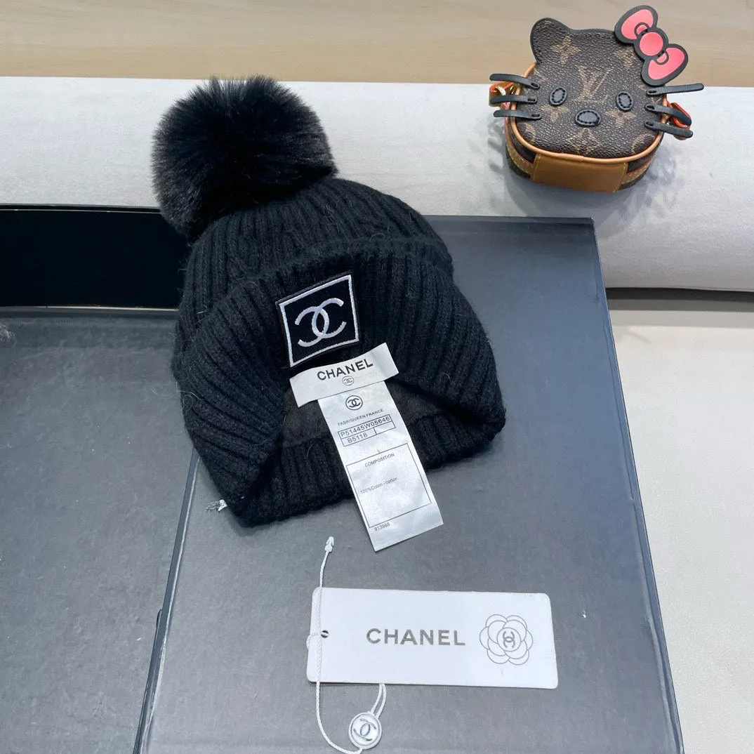 Beanie Hat In Black Wool 422174 view 6