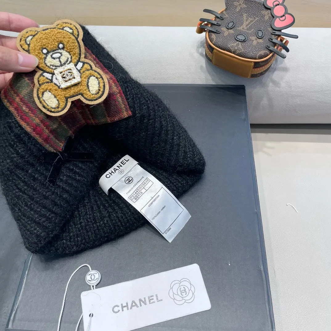Beanie Hat In Black Wool With Bow 421254 view 5