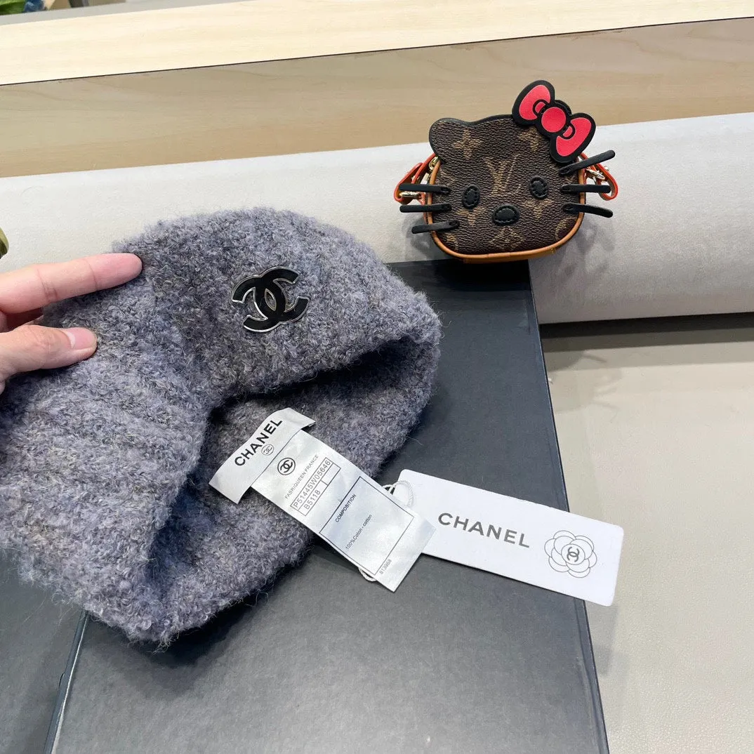 Beanie Hat In Cool Gray Wool 413327 view 6