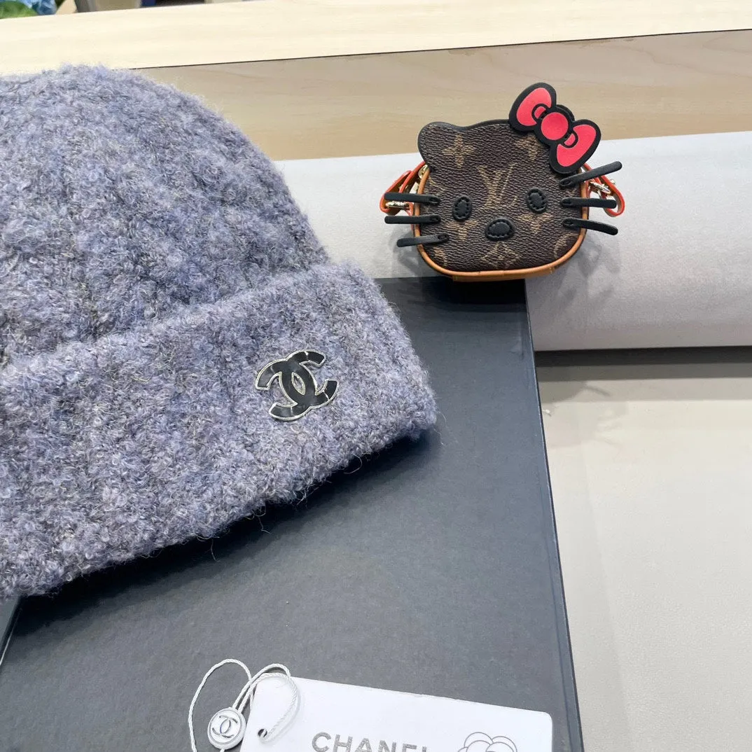 Beanie Hat In Cool Gray Wool 413327 view 7