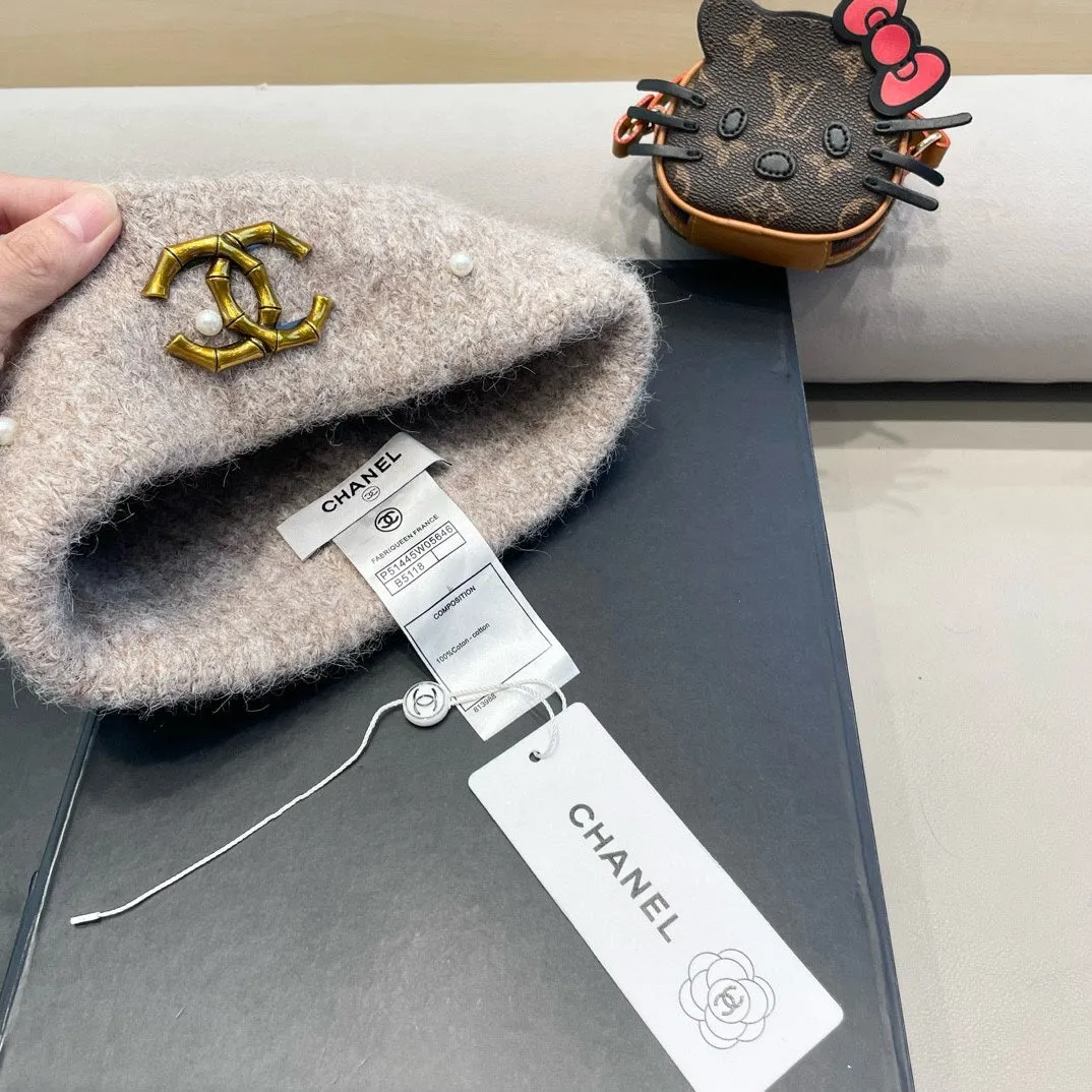 Beanie Hat In Khaki Brown Wool 430084 view 5