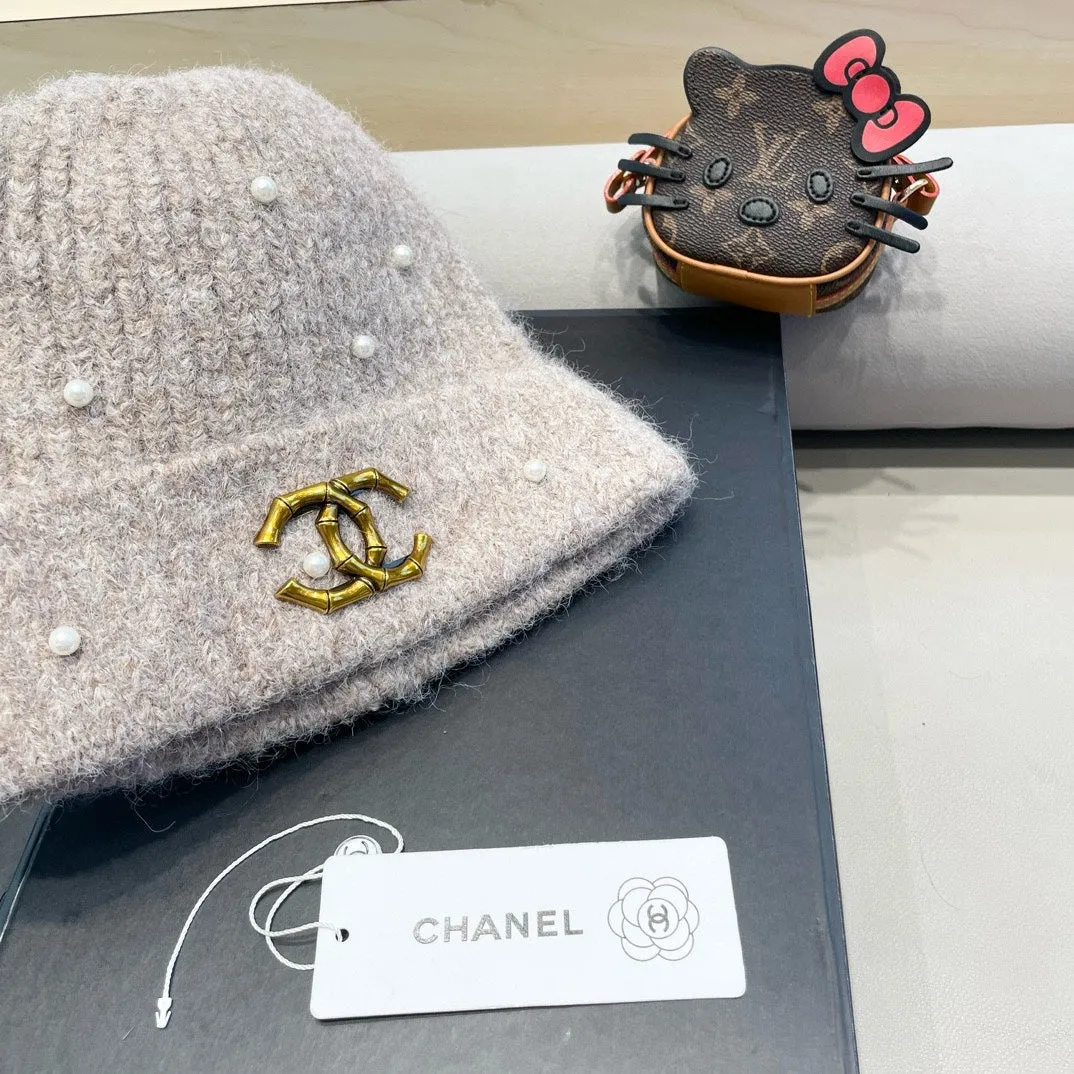 Beanie Hat In Khaki Brown Wool 430084 view 6