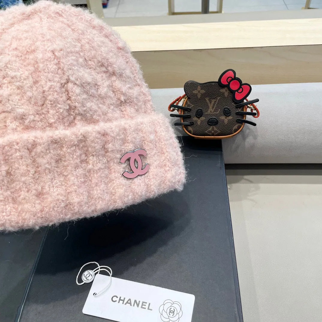 Beanie Hat In Light Pink Wool 413329 view 5