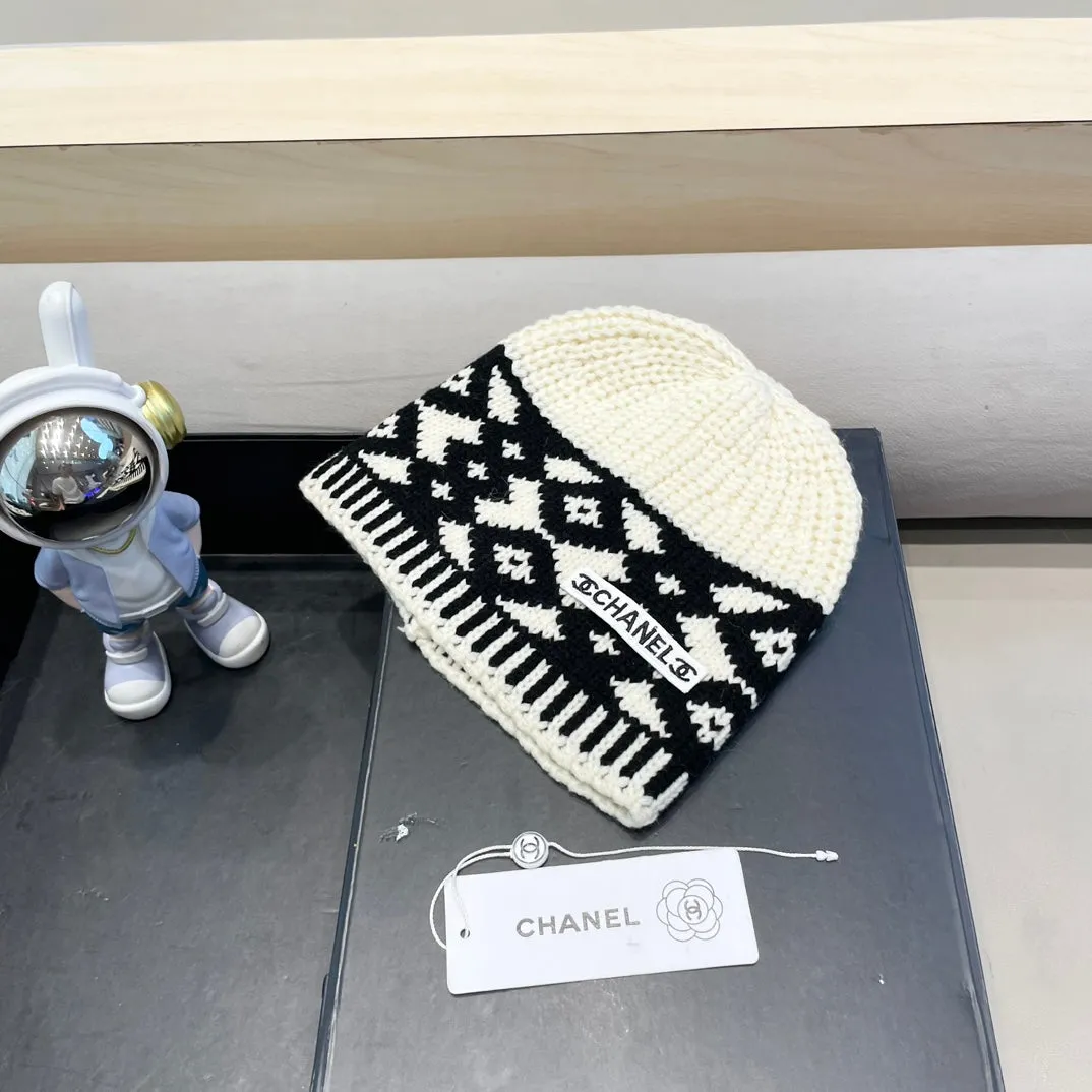 Beanie Hat In White Mix Black Wool 431697 view 4
