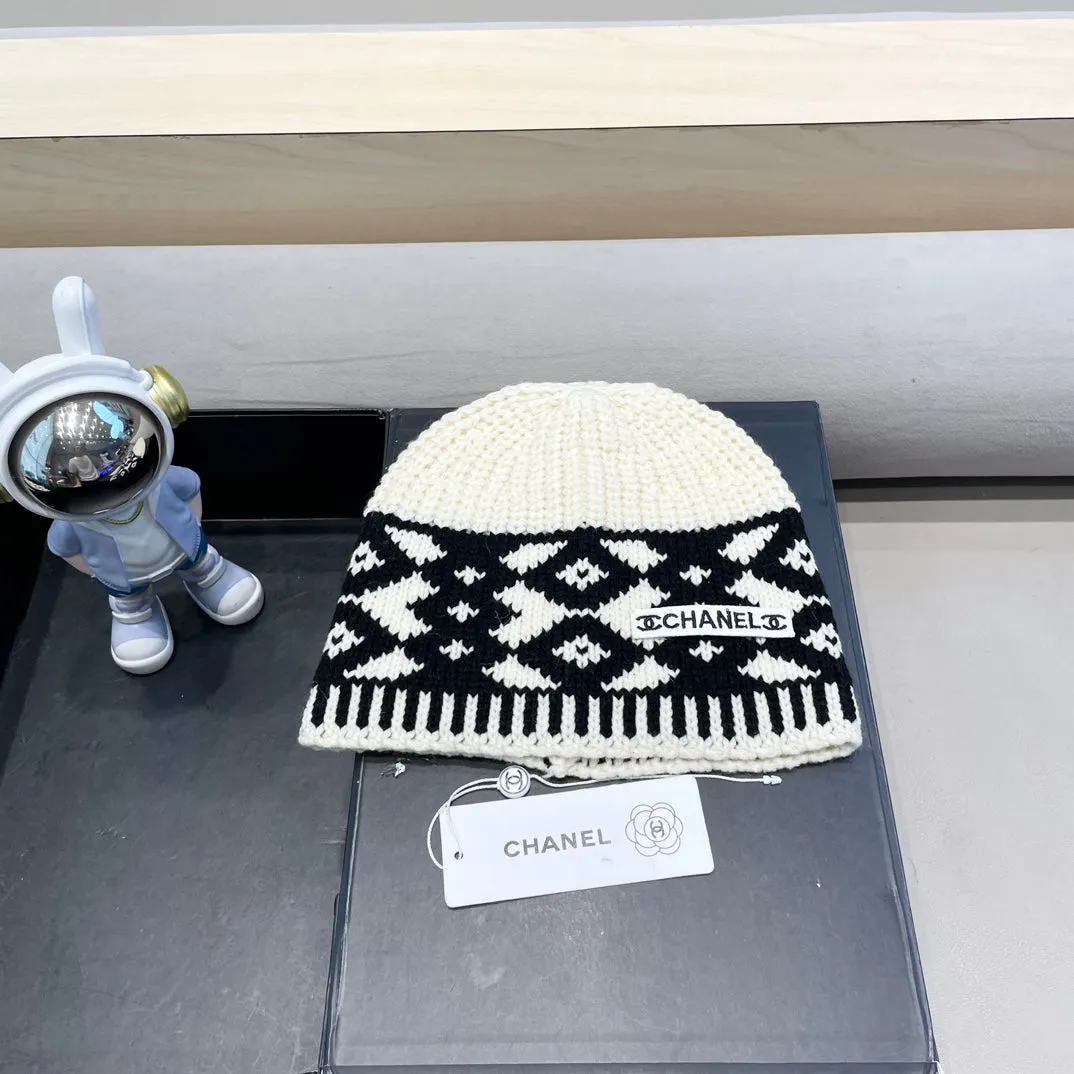 Beanie Hat In White Mix Black Wool 431697 view 5