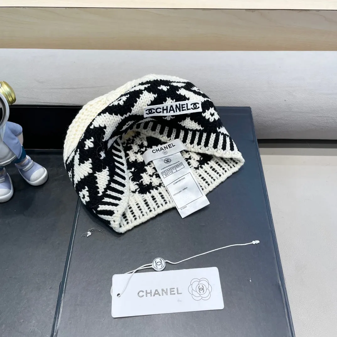 Beanie Hat In White Mix Black Wool 431697 view 7