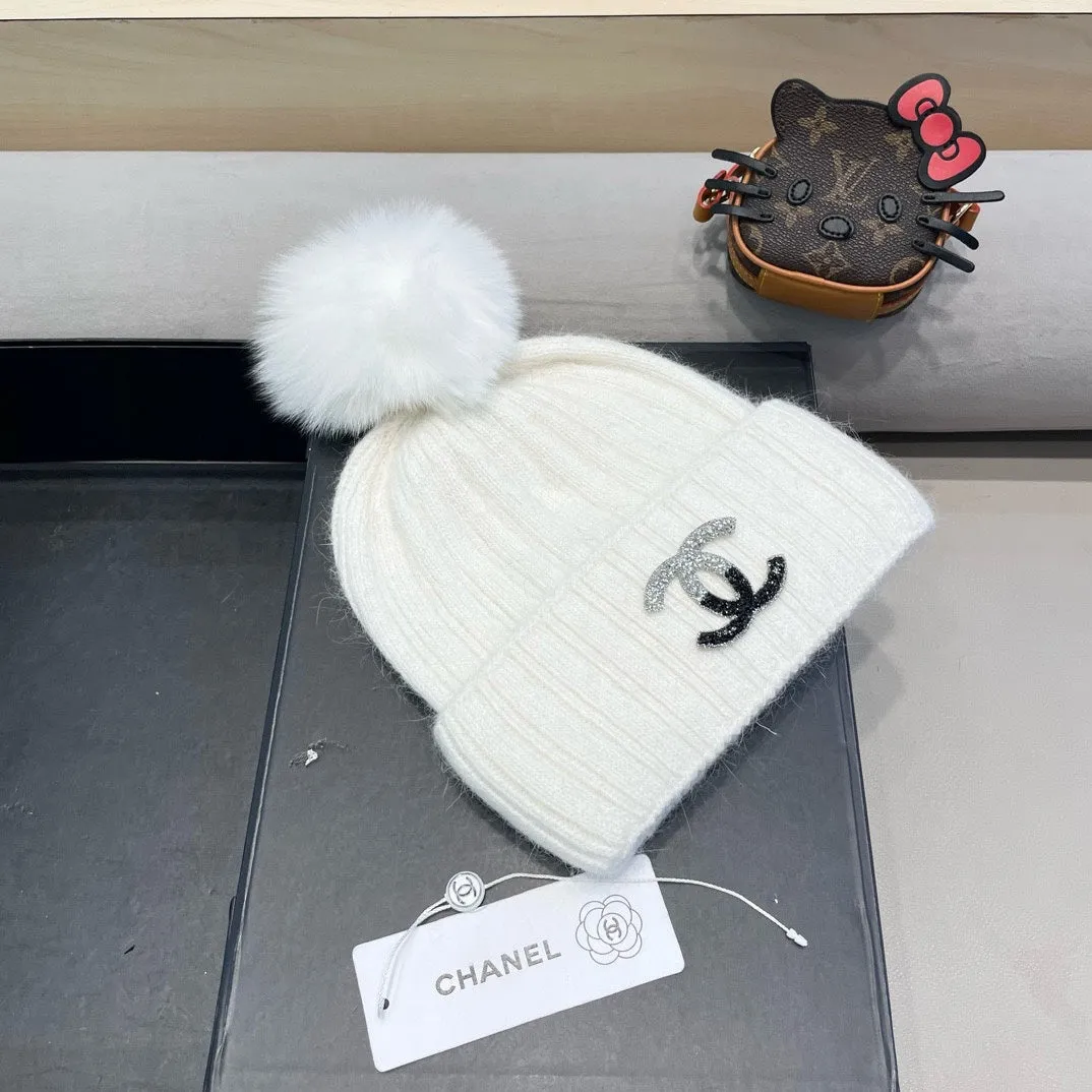Beanie Hat In White Wool 426233 view 2