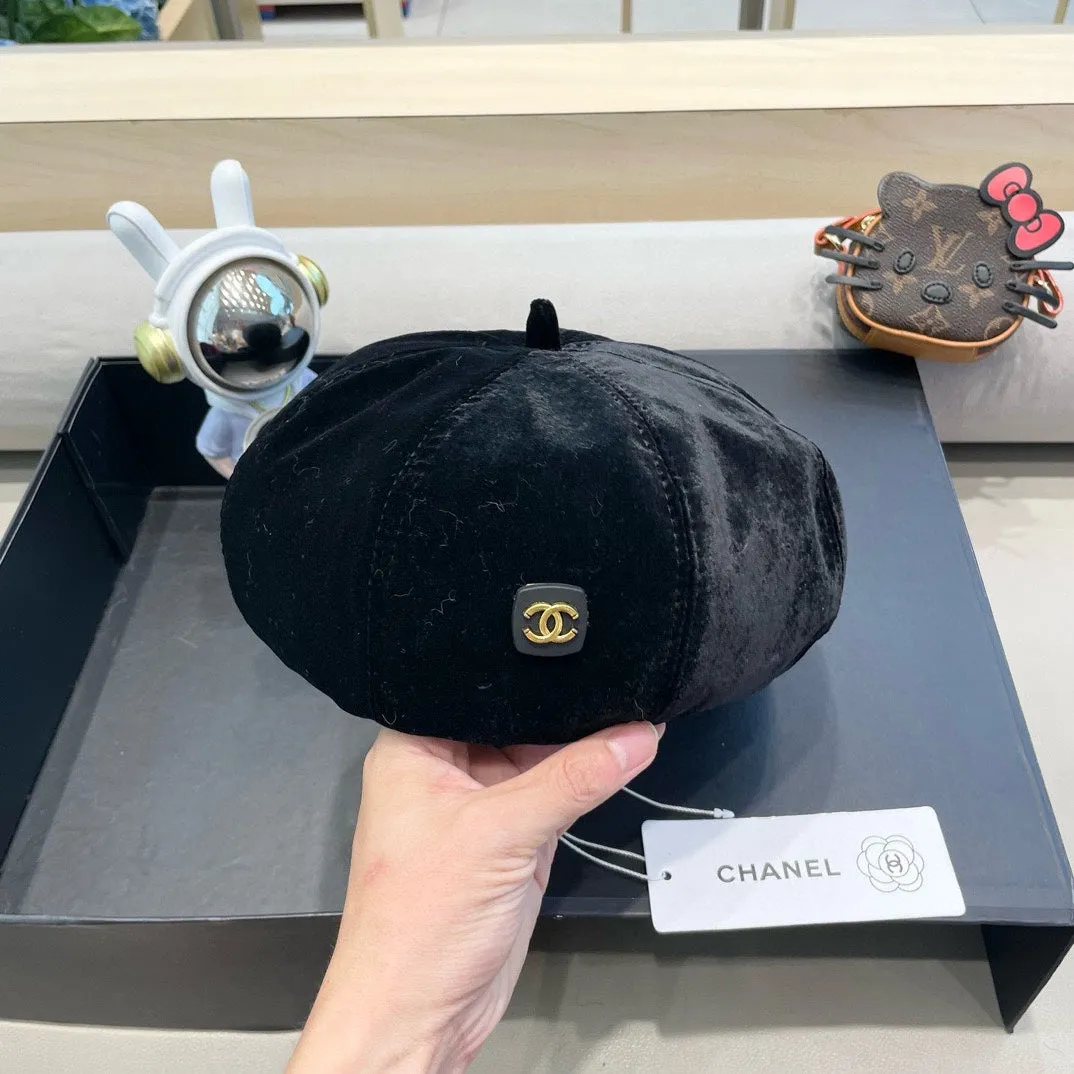 Beret Hat In Black Velvet 413324 view 2