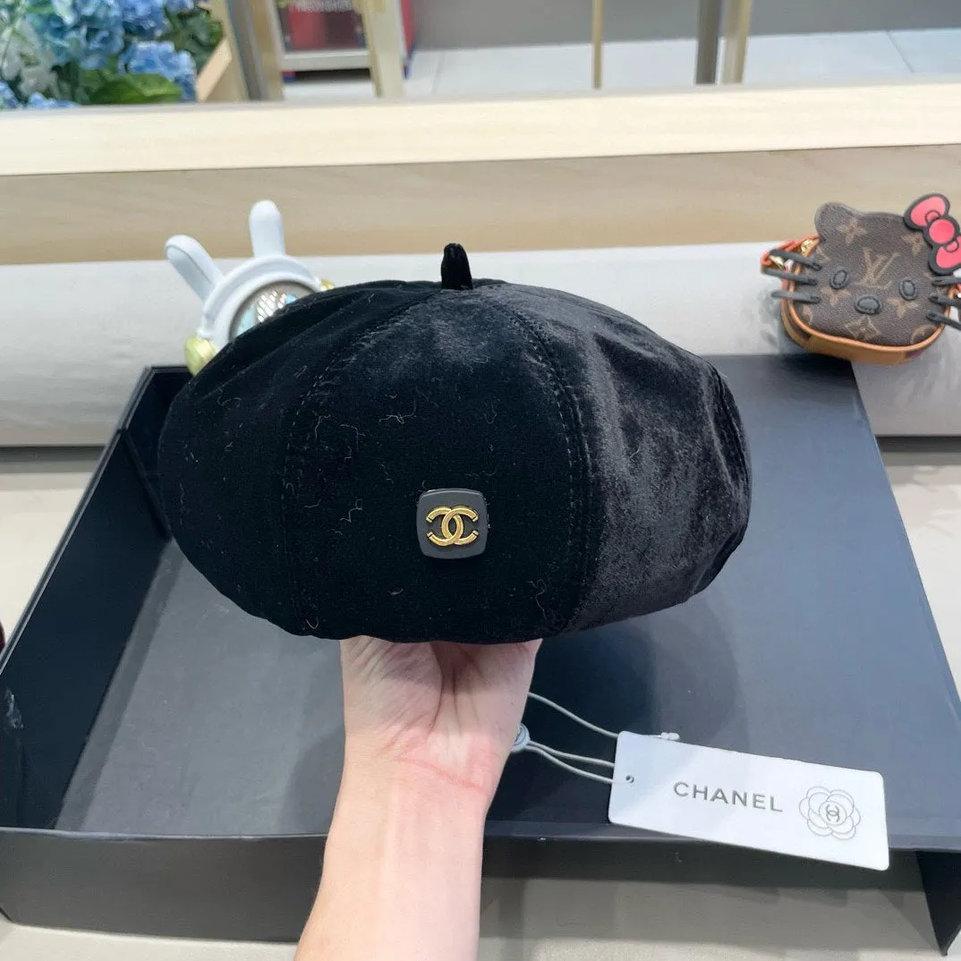 Beret Hat In Black Velvet 413324 view 8