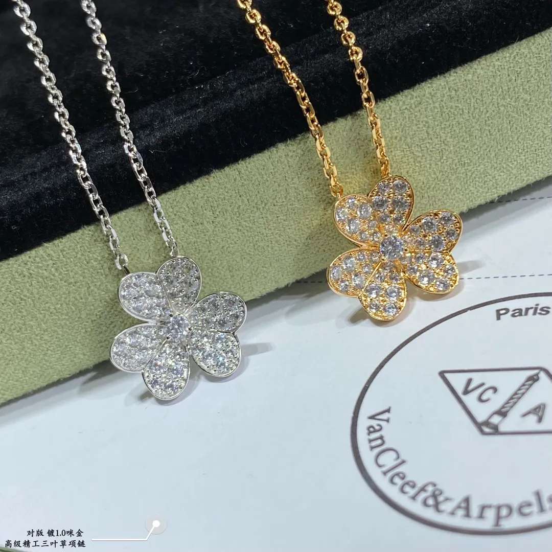 Alhambra Clover Diamond Necklace view 8
