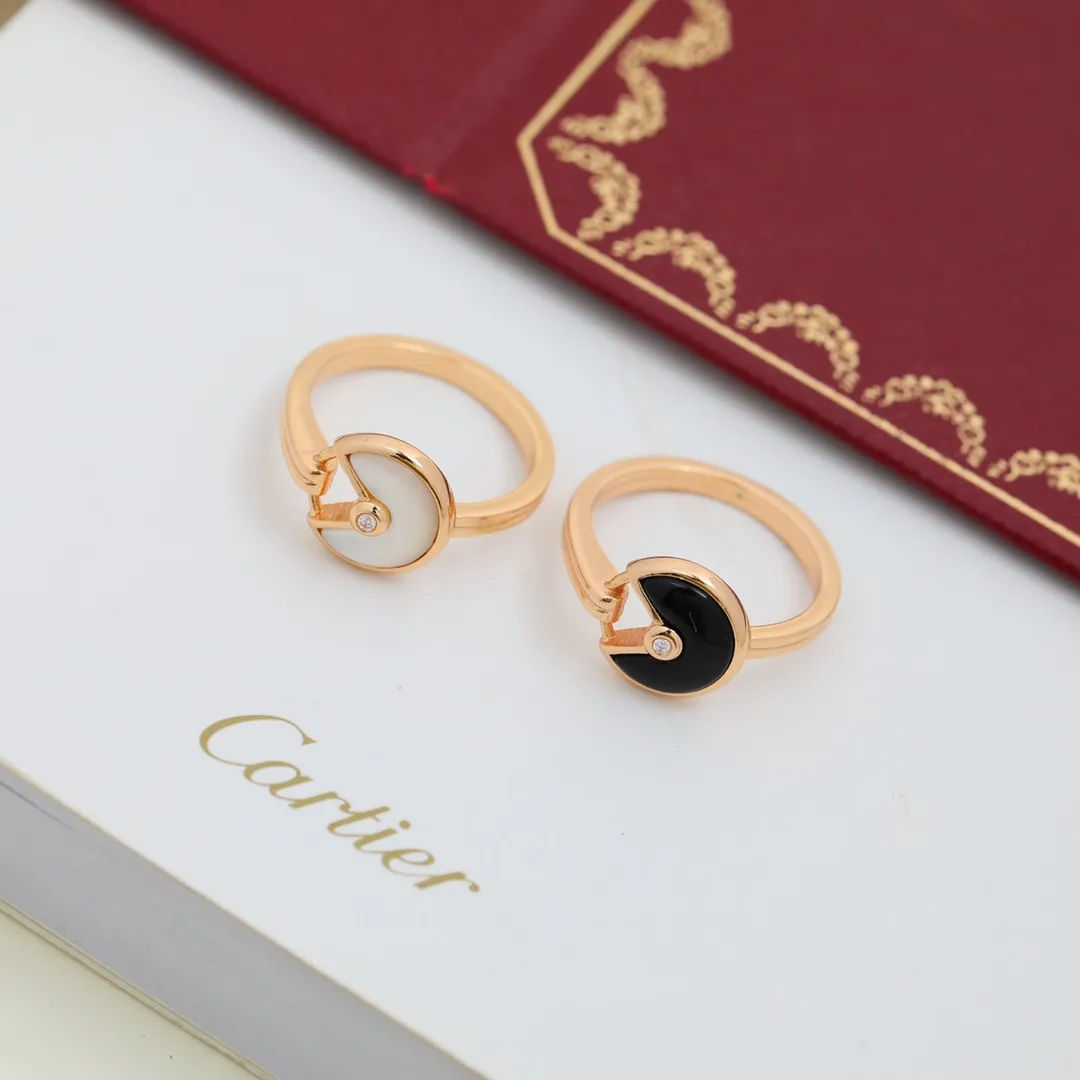 Amulet Ring Onyx view 8