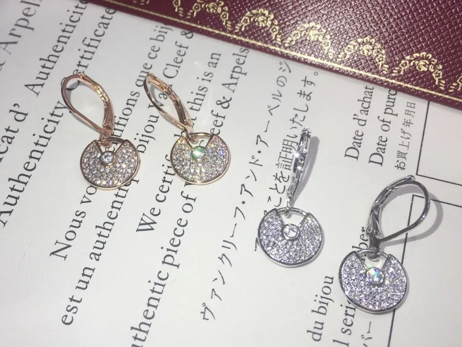 Amulette Earring Full Diamond view 8