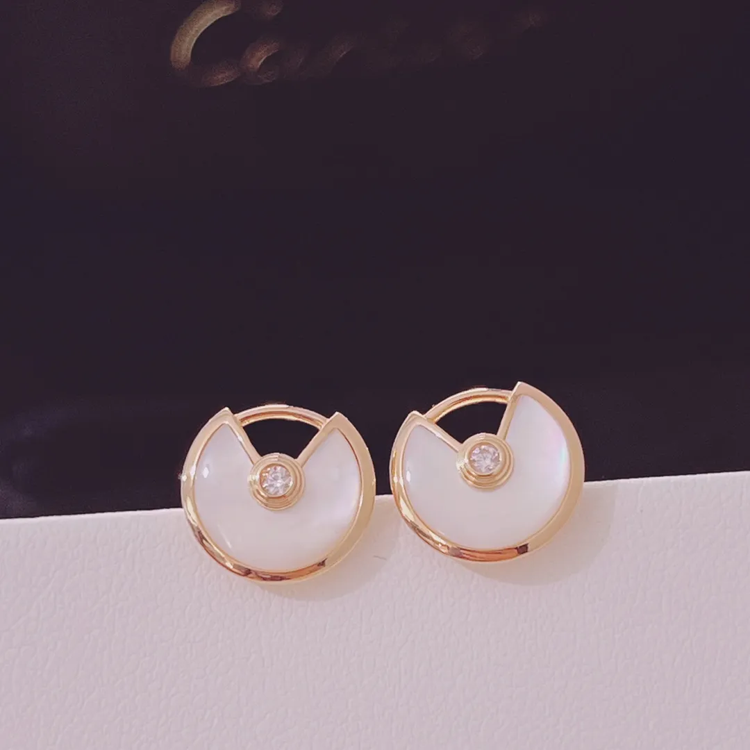 Amulette Earrings [567f65] view 3