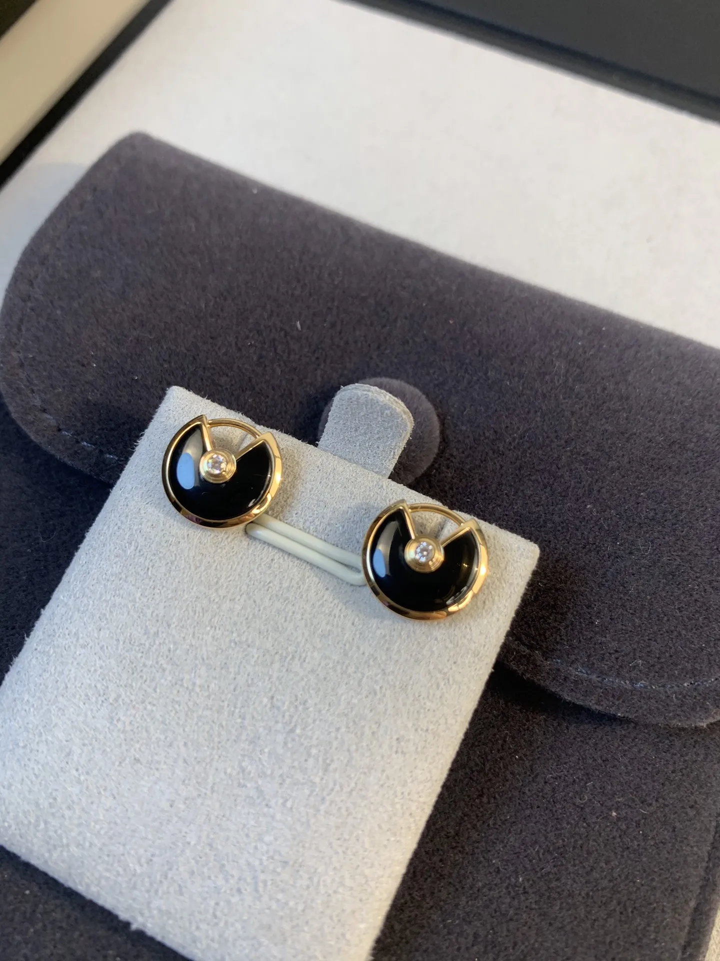 Amulette Earrings [acb3d8] view 6