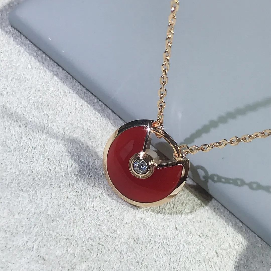 Amulette Necklace Carnelian view 2