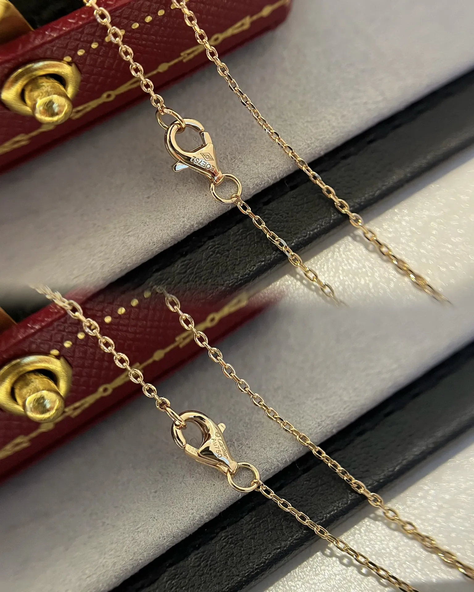 Amulette Necklace Mini Mother-of-Pearl view 7