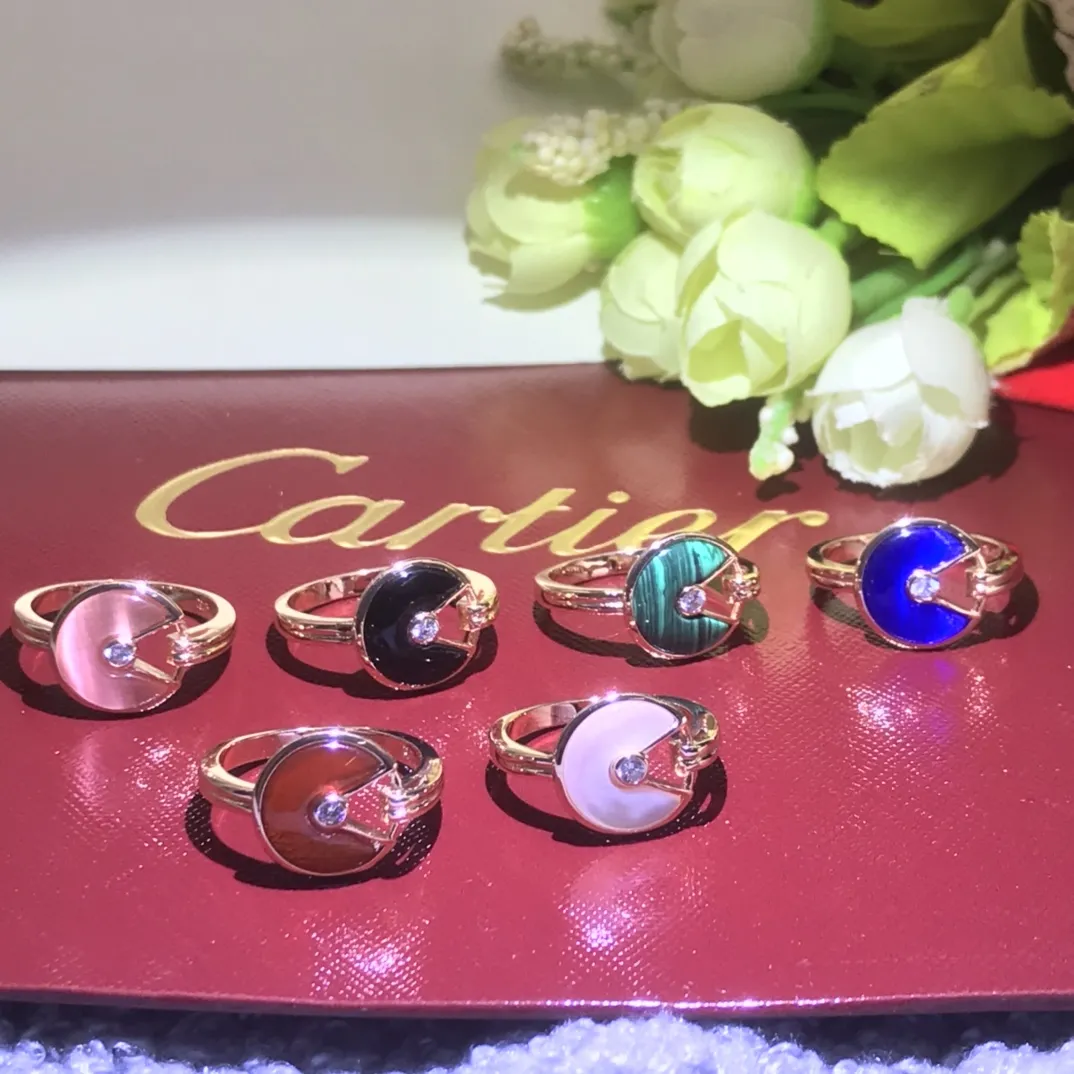 Amulette Ring view 5