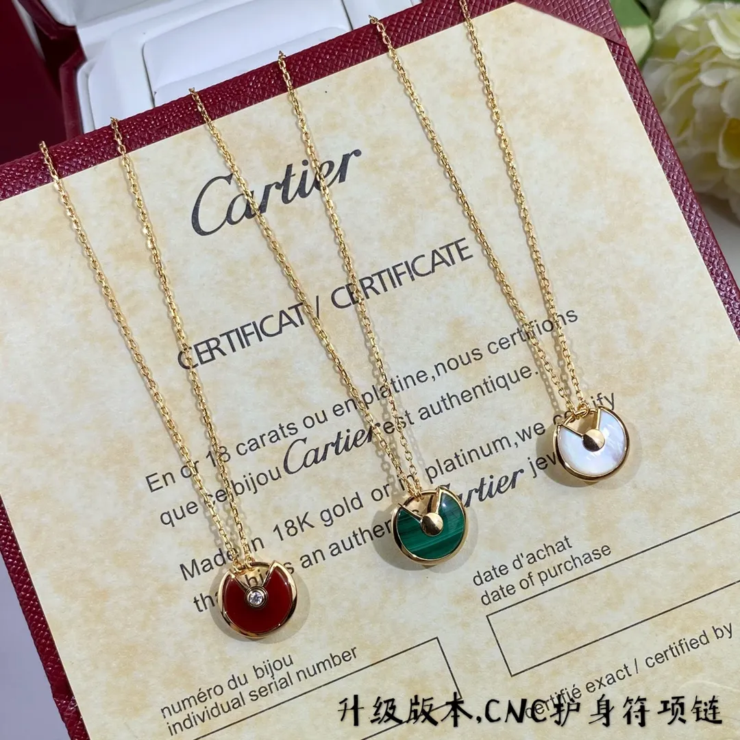 Amulette de Cartier Jewelry view 5