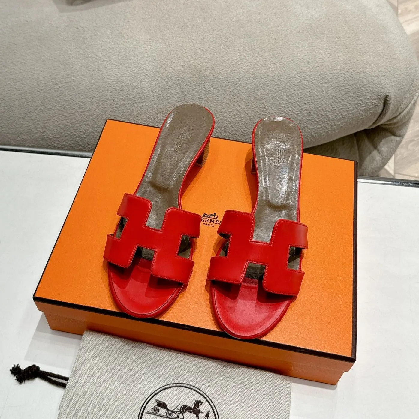 Hermes Shoes 0ASIS SANDAL CRIMSON CALFSKIN CLASSIC - Certified Pre-Owned Luxury