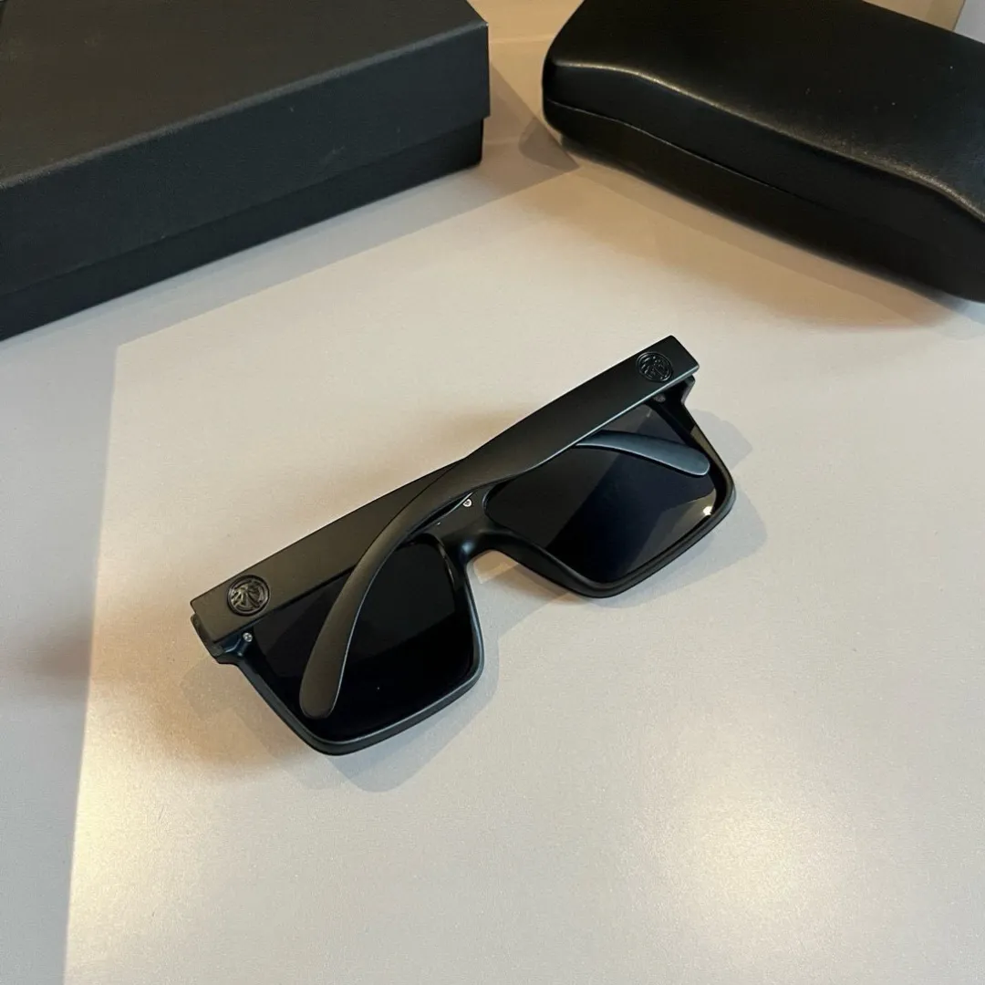 GG Glasses view 5