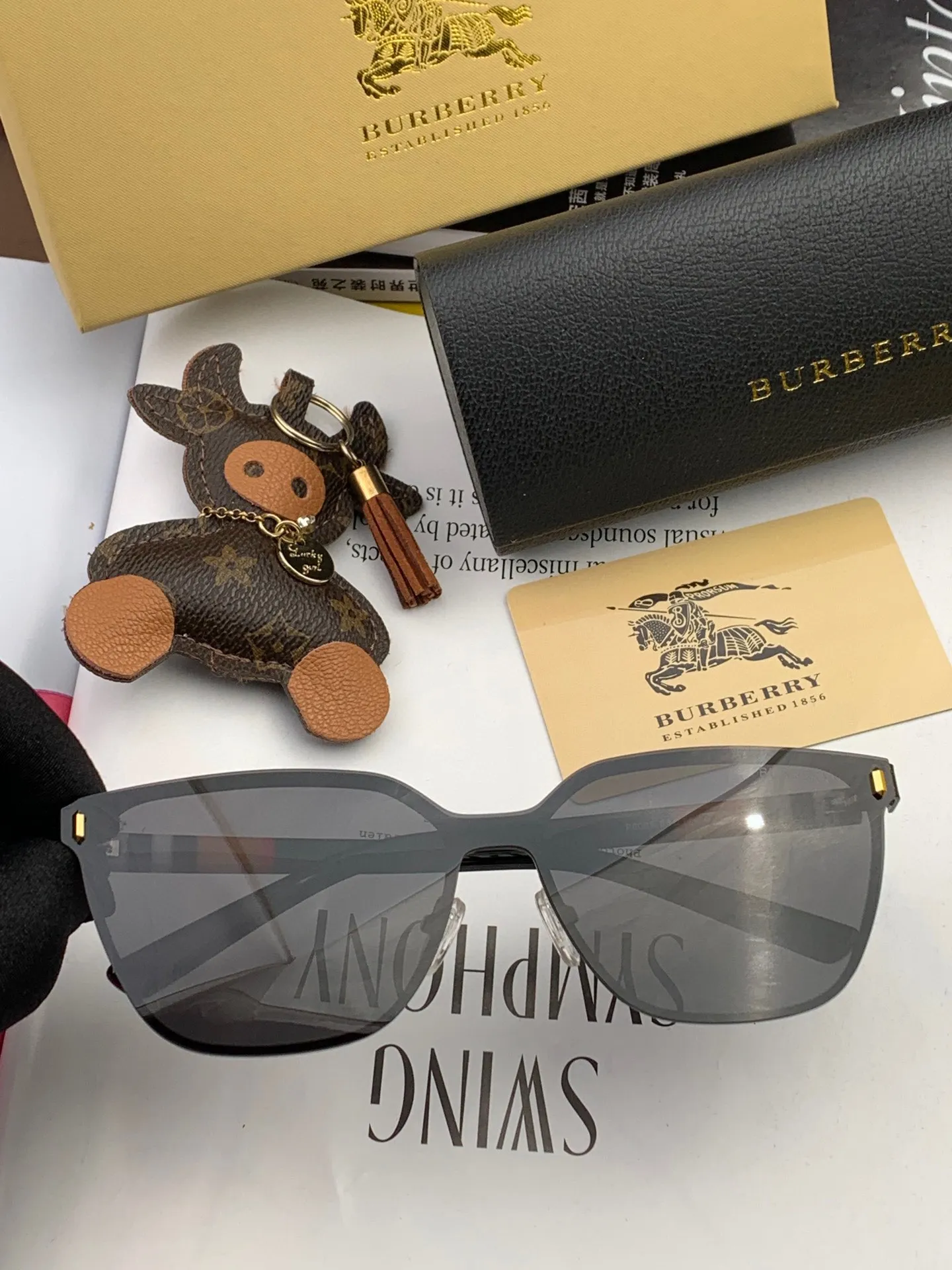 GG Sunglasses [aW5BnA] view 3