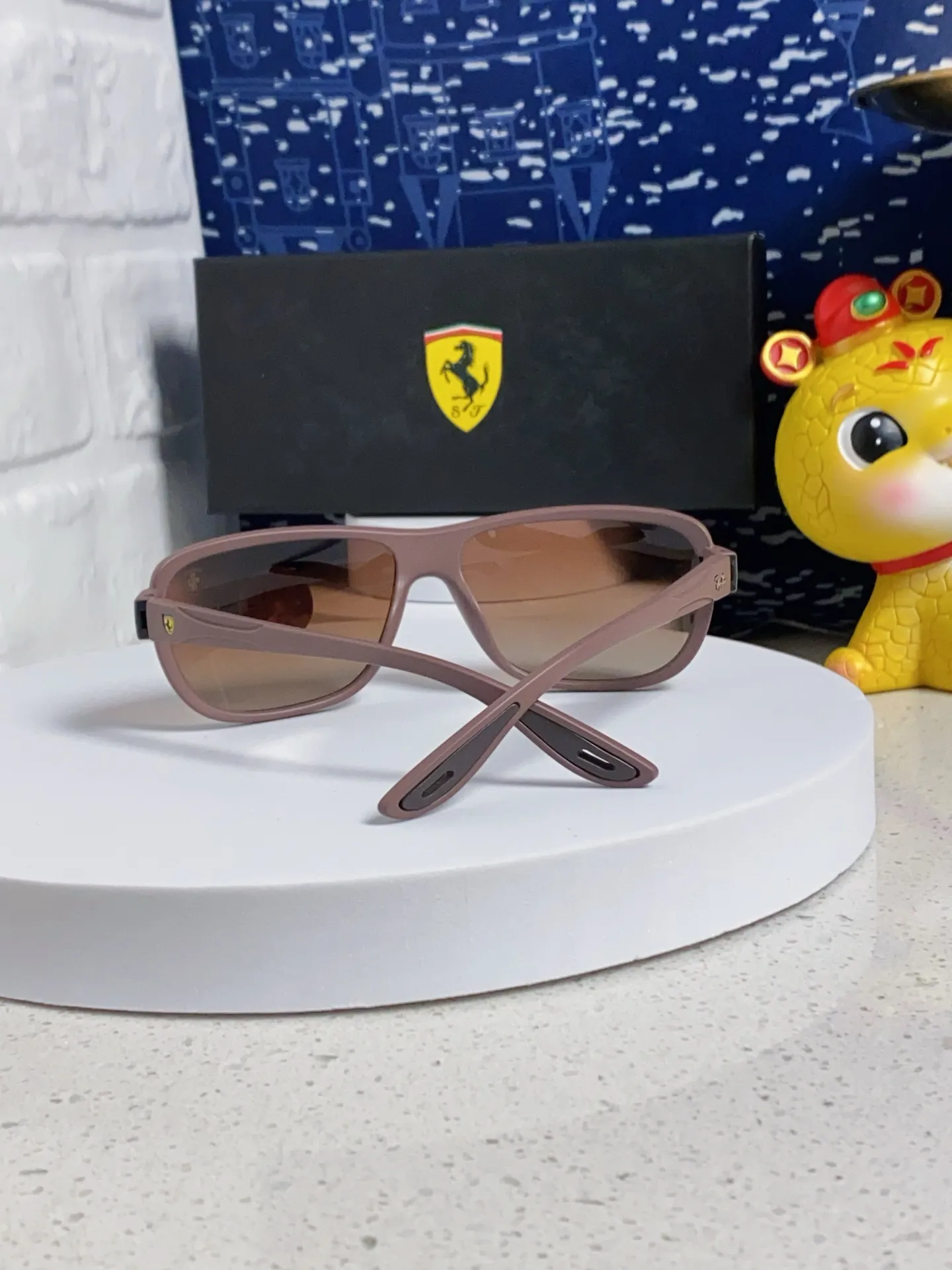 GG Sunglasses Purple view 4
