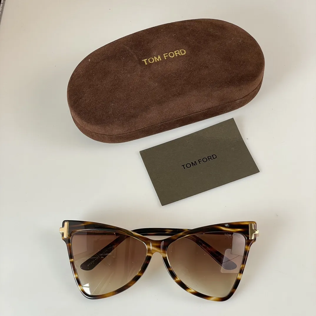 GG Sunglasses view 6
