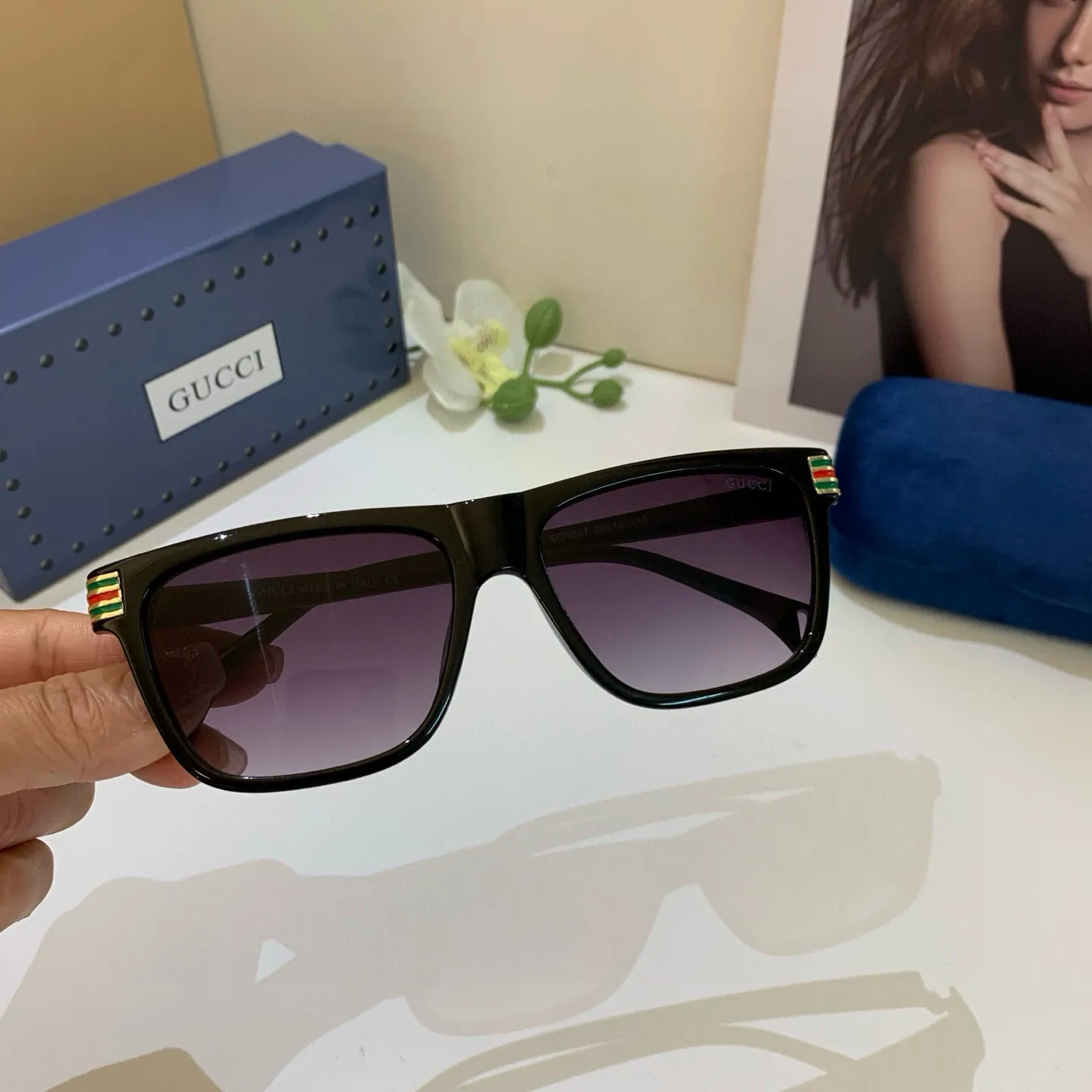Gucci Ace Sunglasses [4u7Z-w] view 3