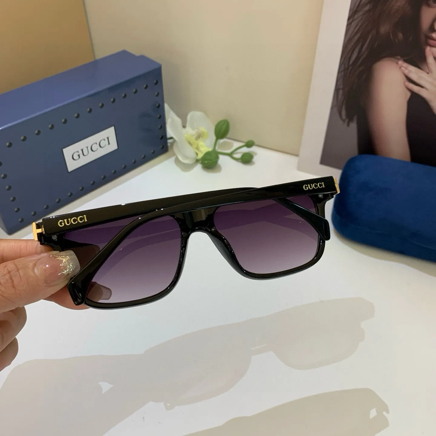 Gucci Ace Sunglasses [4u7Z-w] view 5